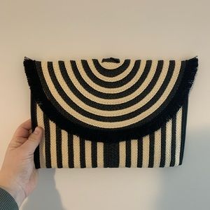 Stella and dot clutch